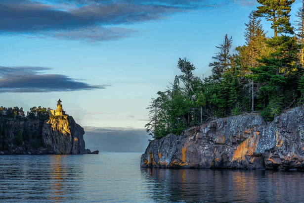 What Technology Does Split Rock Lighthouse Use?