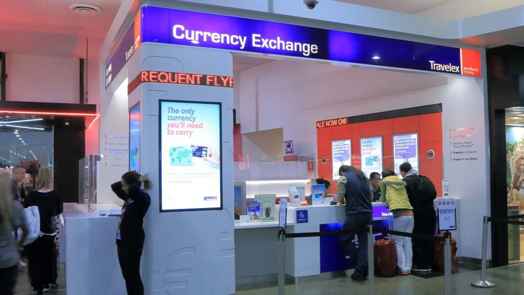  Avoid Airport Currency Counters