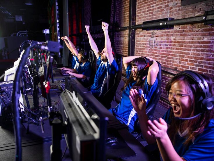 10 AI Tools Pro Esports Players Use to Improve Gameplay